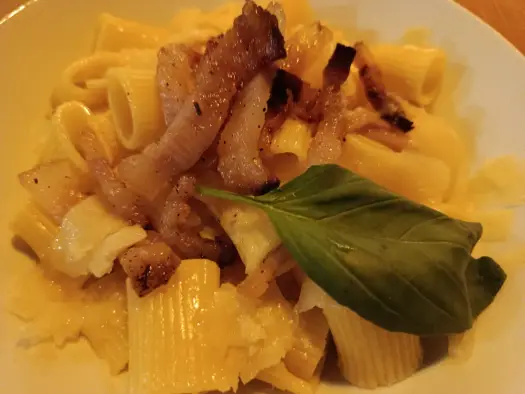 Guanciale - co to jest i jak używać go w kuchni?