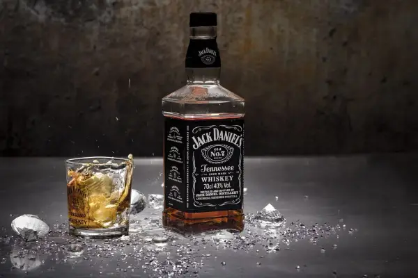 Ile wódki do drinka? Odkryj idealne proporcje dla najlepszych koktajli