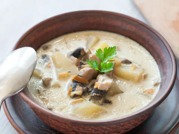 Zupa pieczarkowa jak u babci - przepis na idealny smak