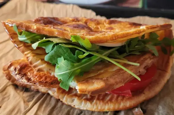 Wrap z serka wiejskiego - Idealny obiad bez mąki?