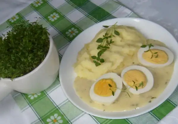 Sos chrzanowy na ciepło - idealny do mięs i jajek